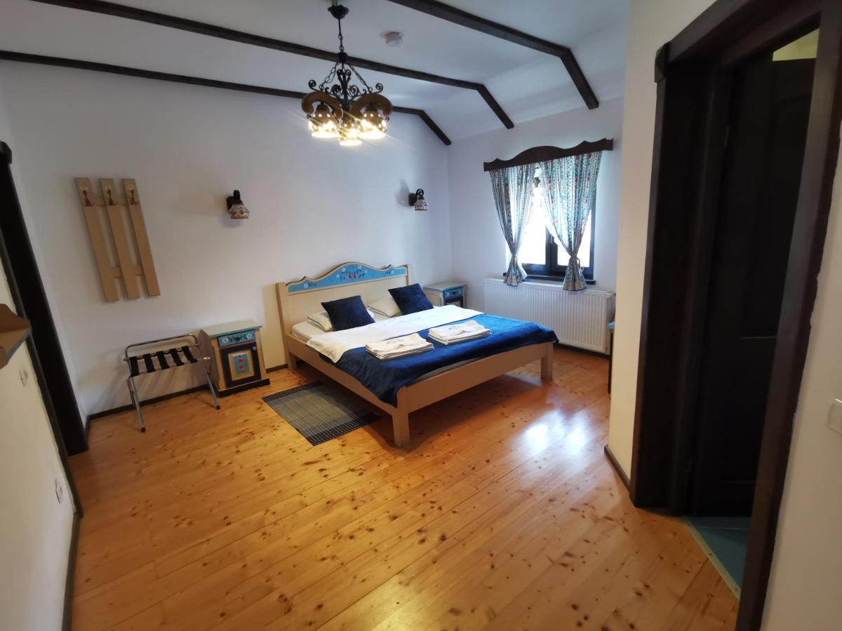 Pensiunea Casa Moga Bucium  Ngoại thất bức ảnh
